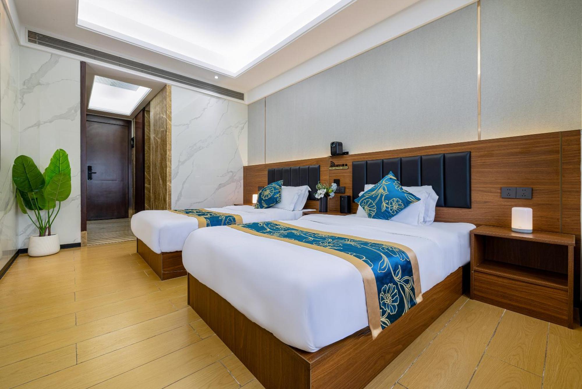 Xingyin Cloudy Hotel Guangzhou Changgang Subway Station - Free Shuttle Bus To Canton Fair Complex During Canton Fair Period Exteriör bild